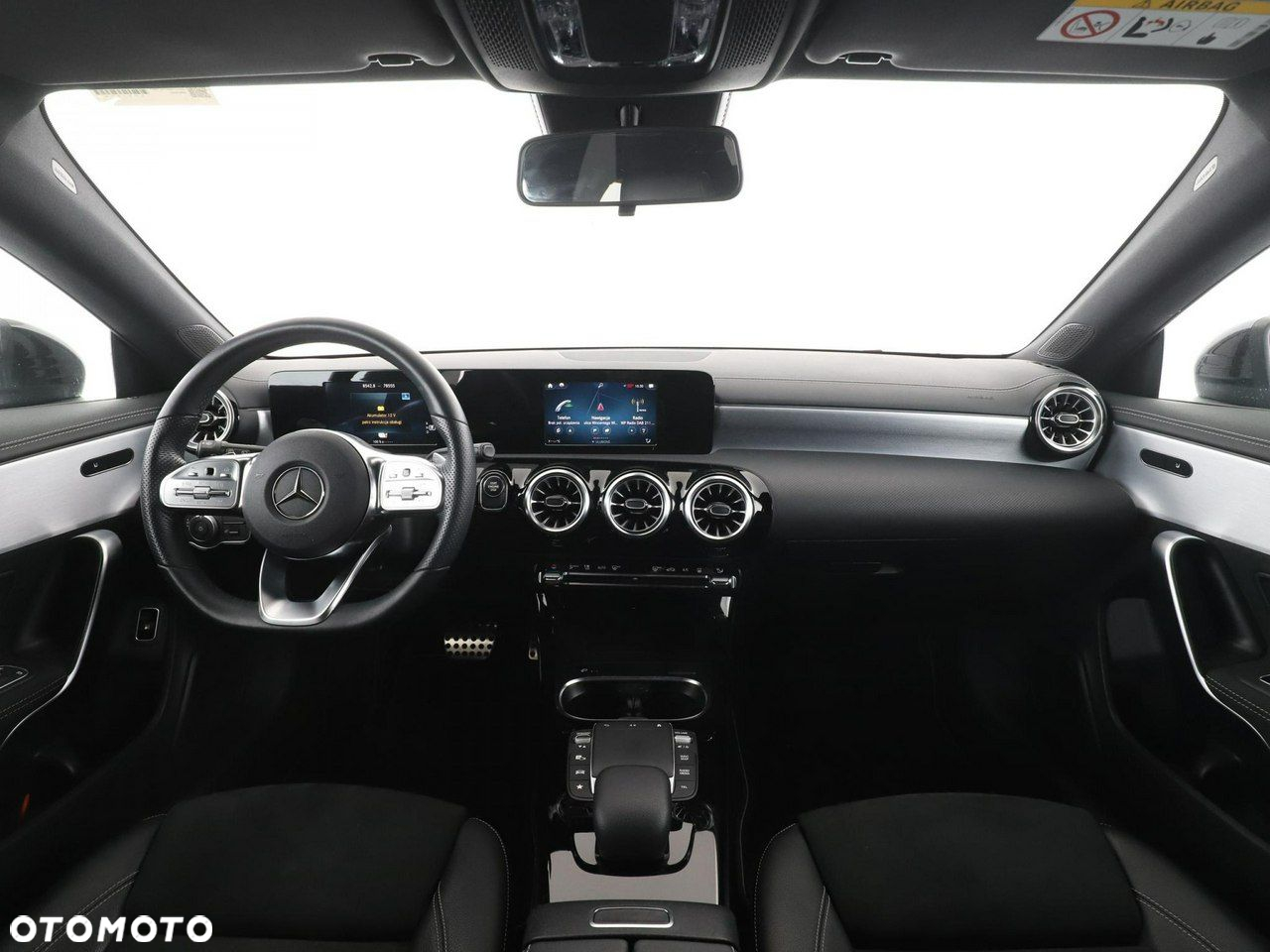 Mercedes-Benz CLA 250 e Shooting Brake 8G-DCT AMG Line - 15