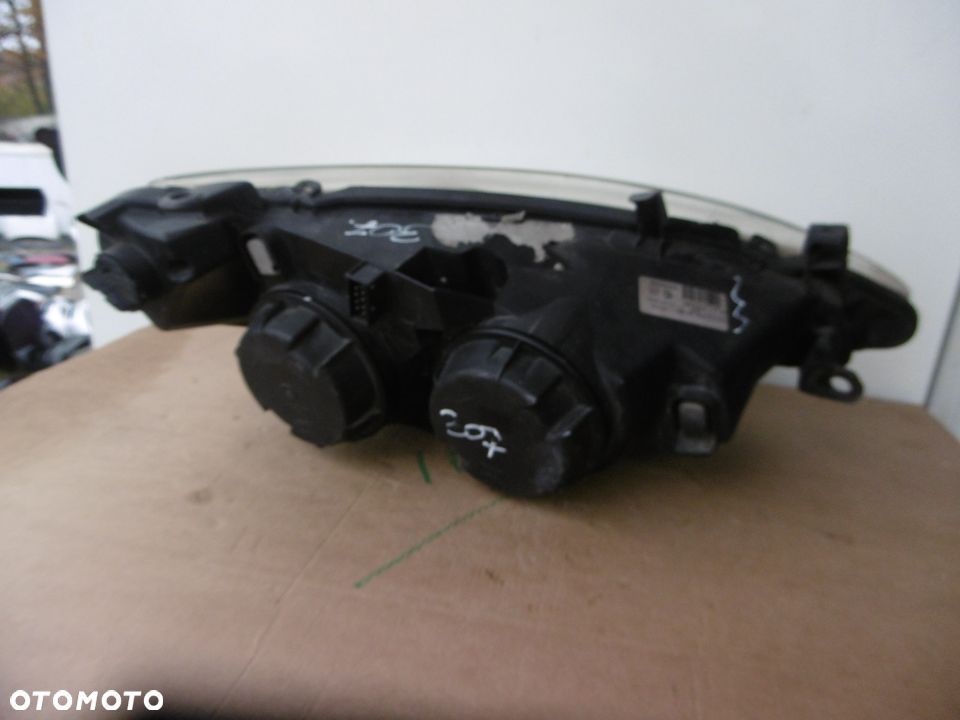 Lampa lewa Peugeot 307 Valeo europa - 5