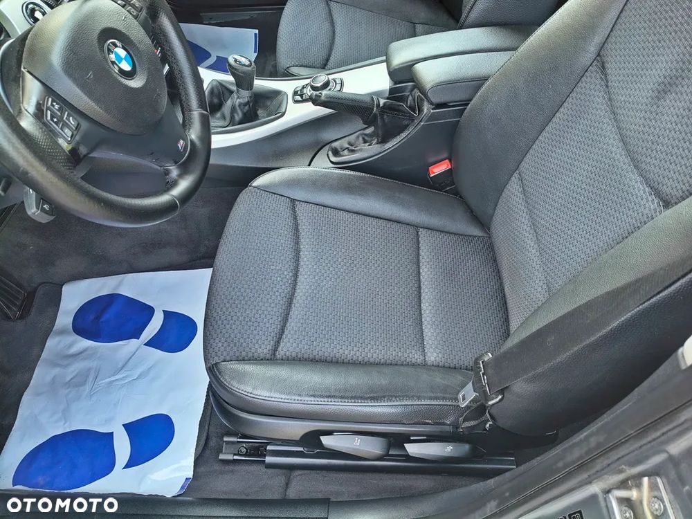 BMW Seria 3 320d DPF Edition Sport - 22