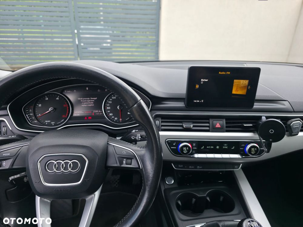 Audi A4 Limousine 2.0 TDI - 16