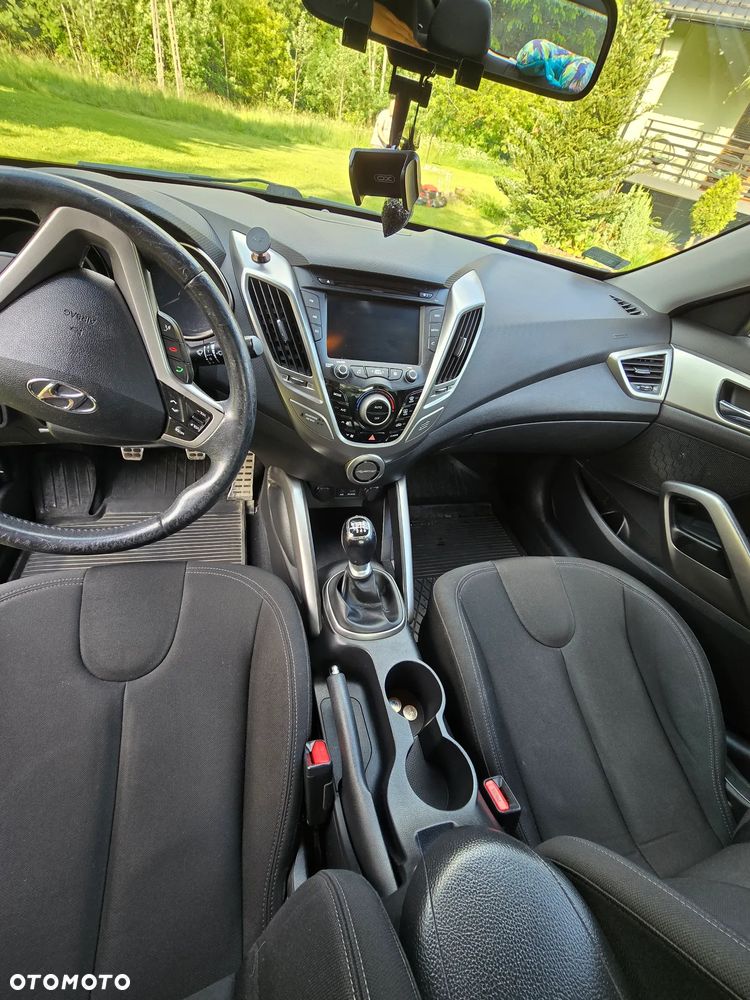 Hyundai Veloster 1.6 Style - 7