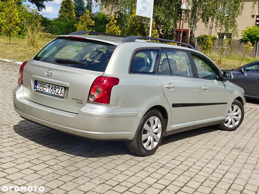 Toyota Avensis 2.0 D-4D Premium - 5