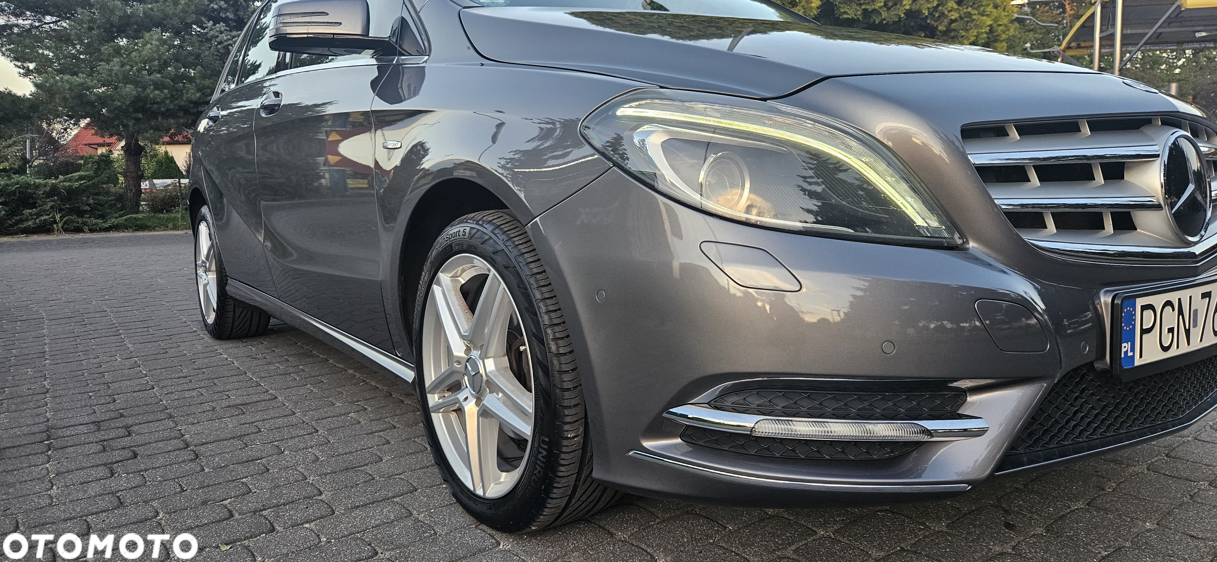 Mercedes-Benz Klasa B 180 BlueEFFICIENCY Edition - 17