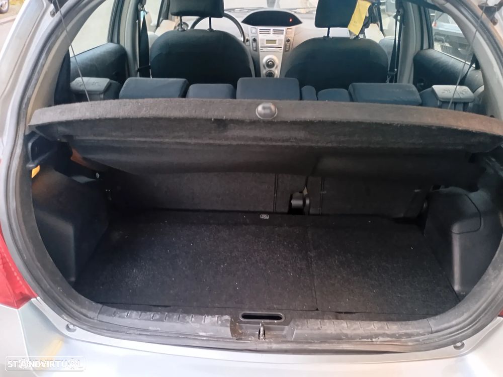Toyota Yaris 1.0 VVT-i Motion - 8
