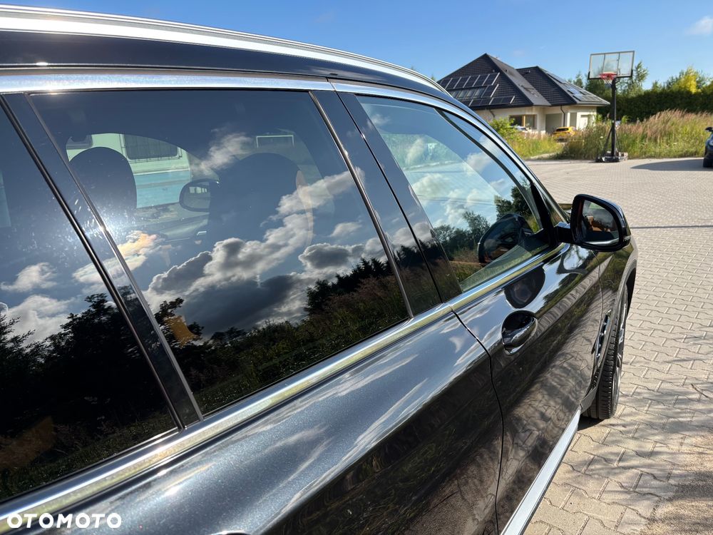 BMW X3 xDrive20d Luxury Line - 7