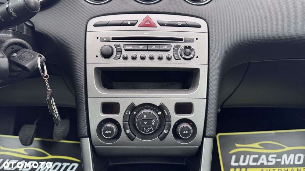 Peugeot 308 - 33