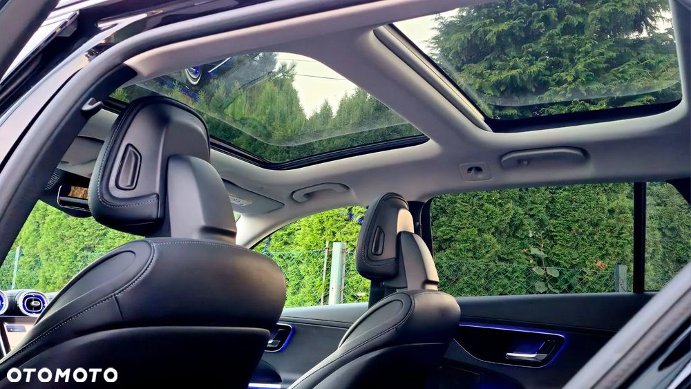 Mercedes-Benz C-Class 2024 photo 4