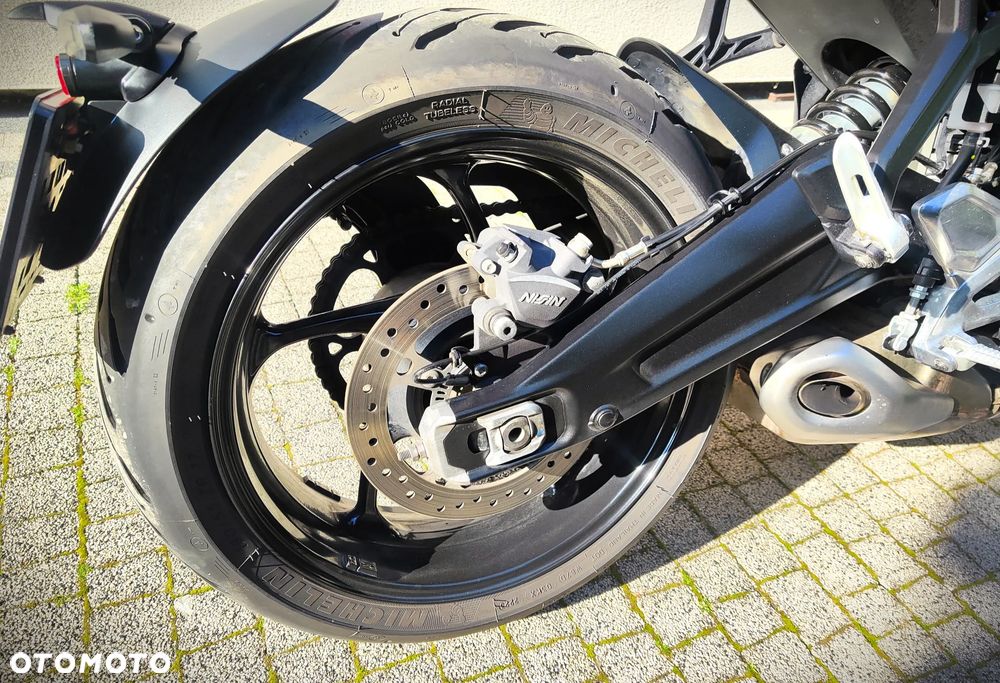 Triumph Trident - 11