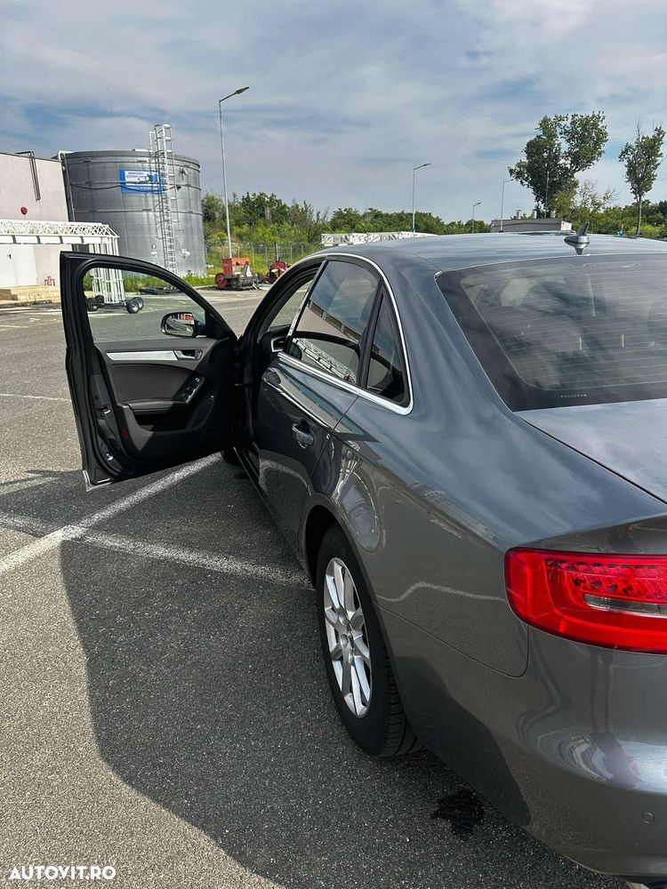 Audi A4 Limuzina 2.0 TDI DPF clean multitronic Ambition - 5