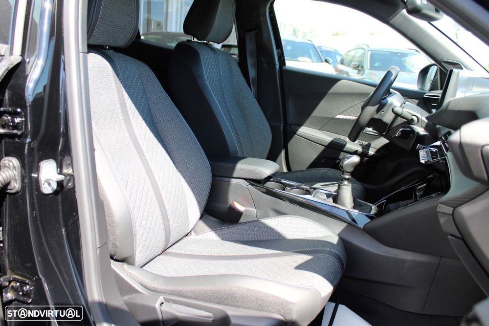 Peugeot 2008 1.2 PureTech Allure Pack - 19