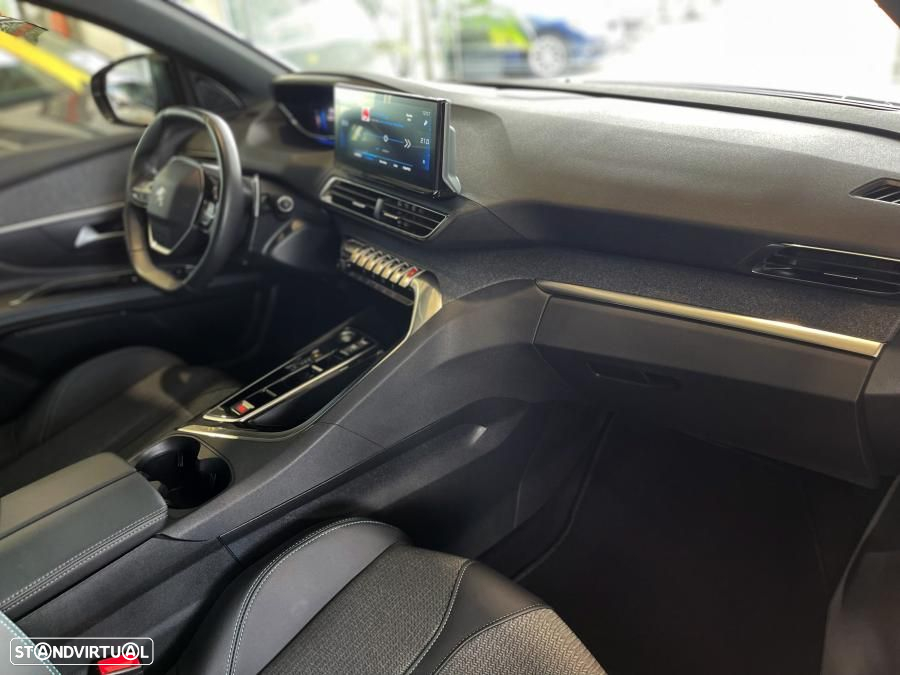 Peugeot 3008 1.5 BlueHDi Allure Pack EAT8 - 29