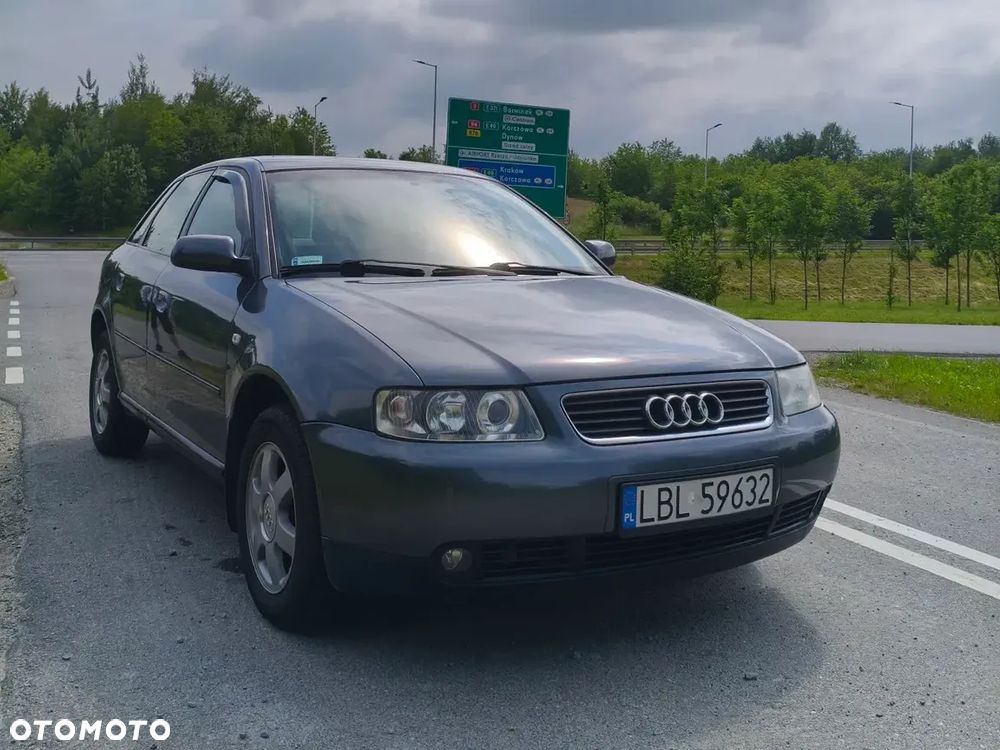 Audi A3 Sportback 1.6 Ambiente - 3