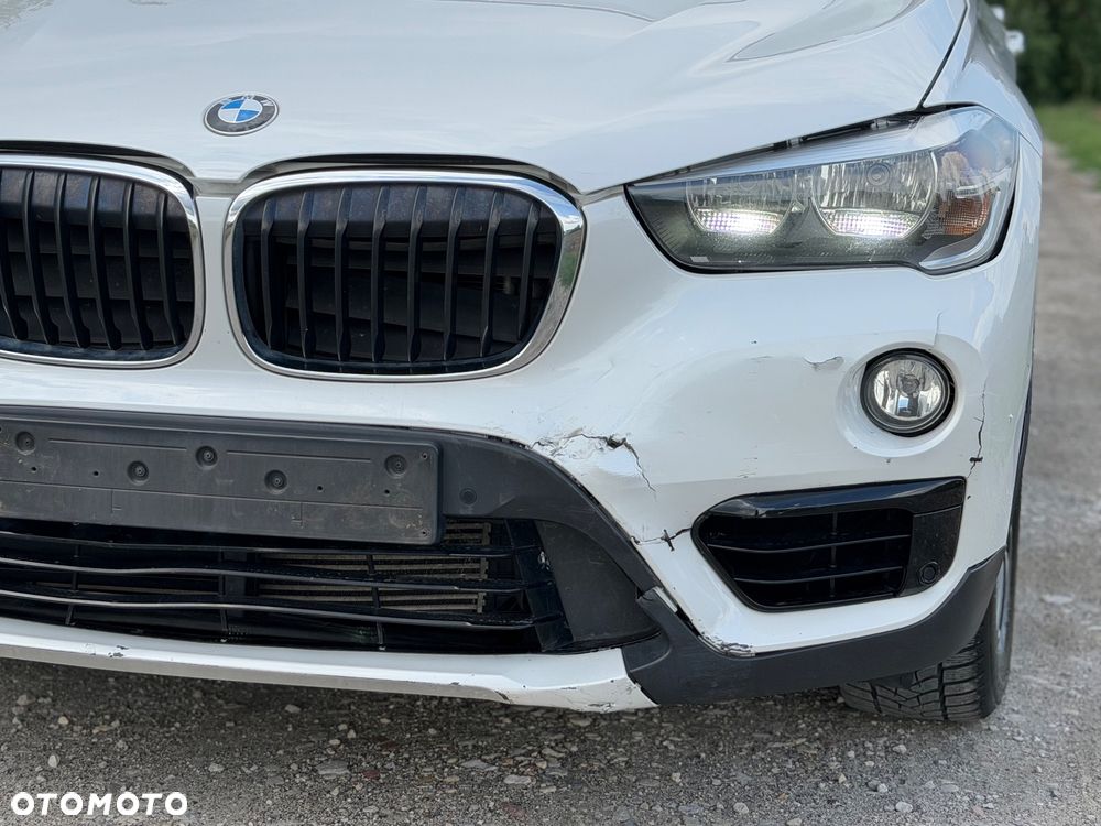 BMW X1 sDrive18d Sport Line - 18