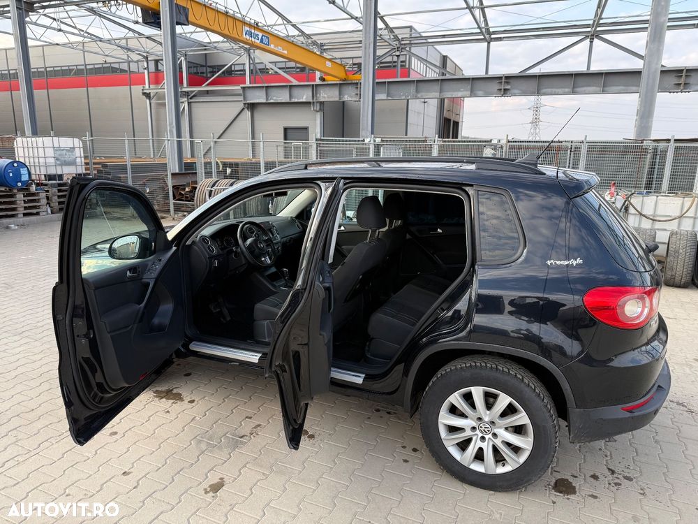 Volkswagen Tiguan 2.0 TDI DPF 4Motion DSG Freestyle - 11