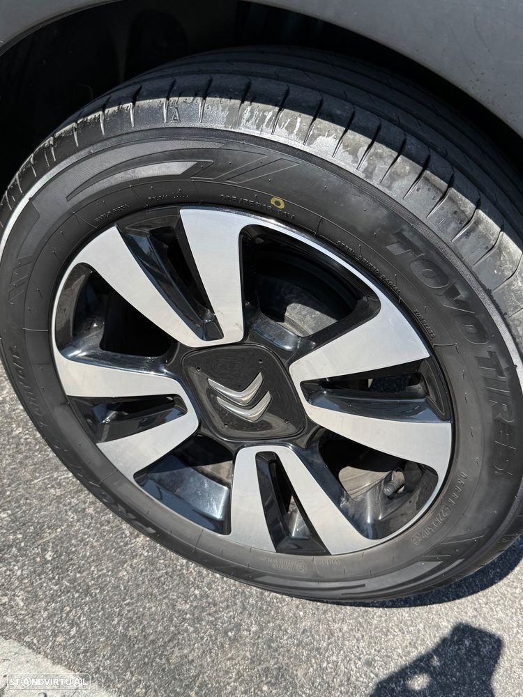 Citroën C3 1.2 PureTech Shine - 4