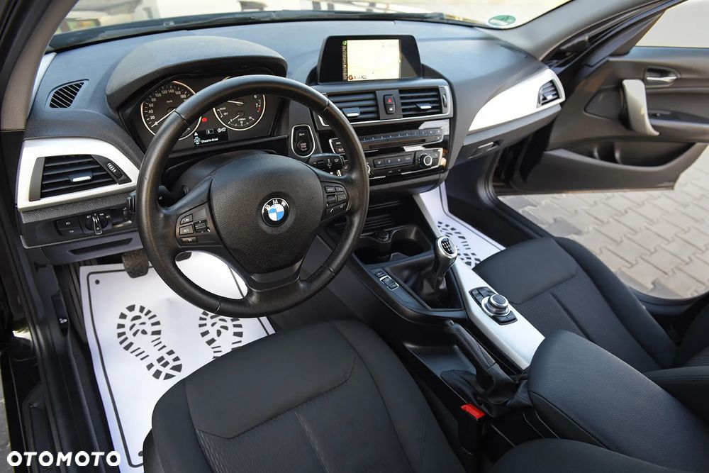 BMW Seria 1 116i - 27