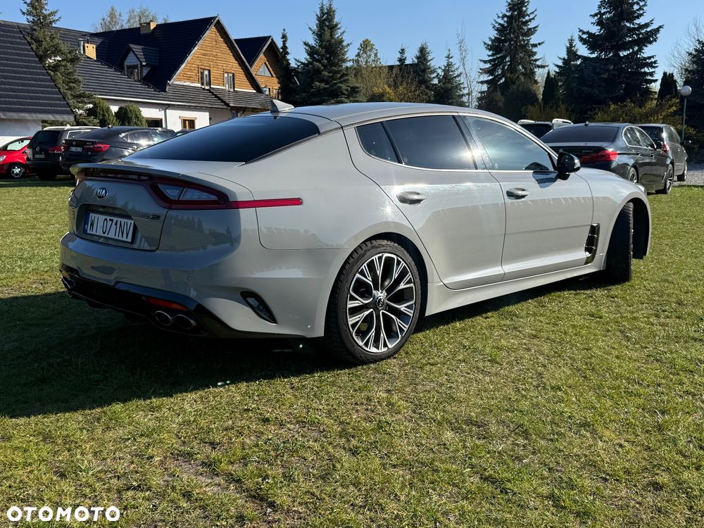 Kia Stinger 2.0 T-GDI GT Line - 3