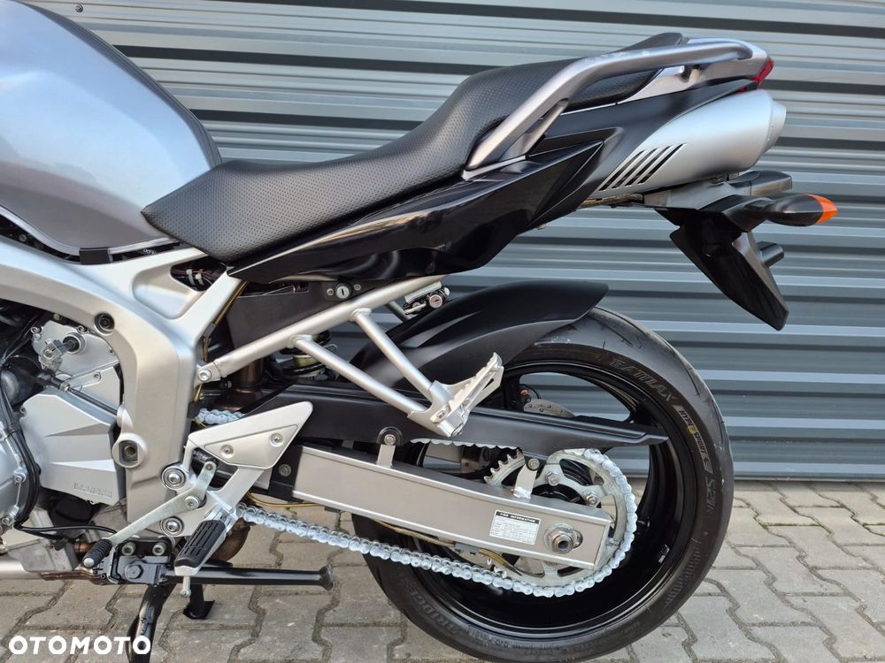 Yamaha FZ6 - 20