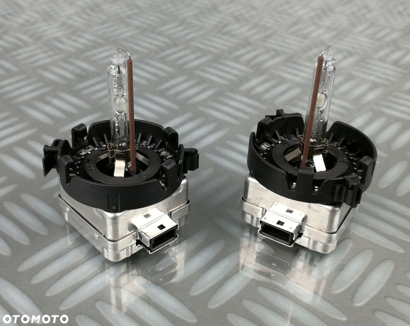 żarówka jażnik palnik ŻARNIK XENON OSRAM XENARC D1S 66140 koszyczek - 1
