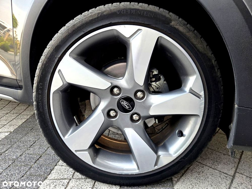 Ford Fiesta 1.5 TDCi ACTIVE - 40