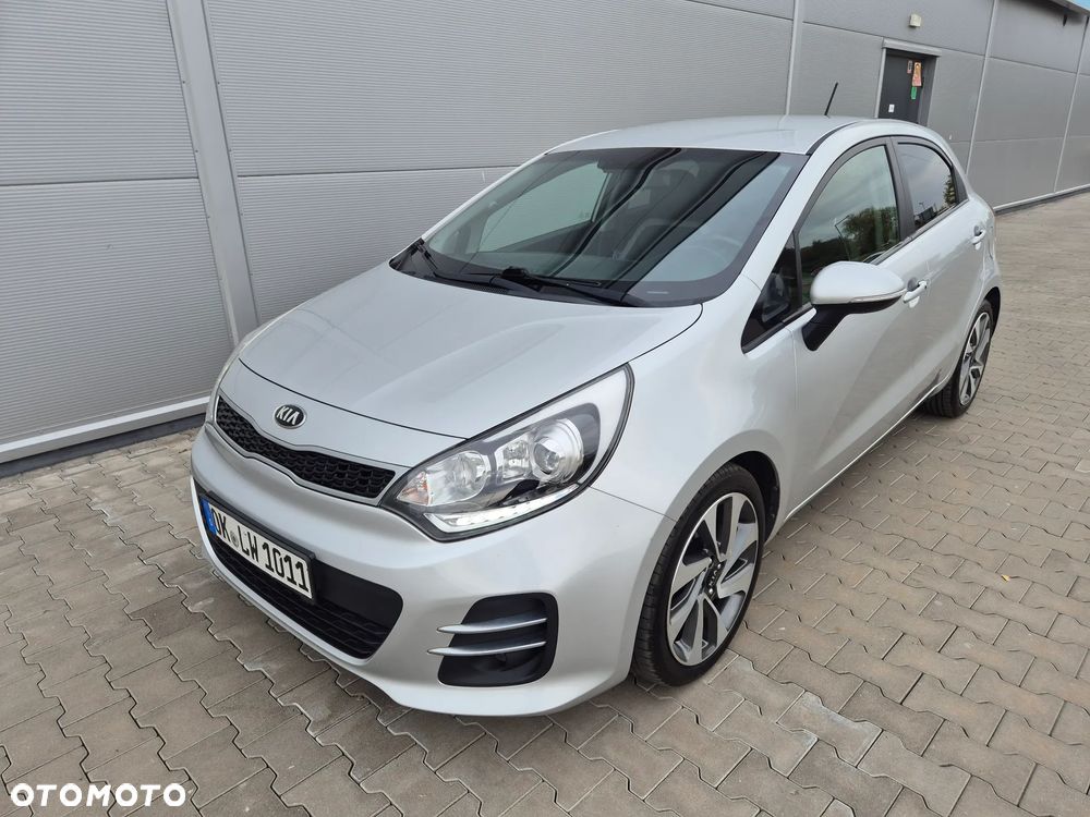 Kia Rio - 12