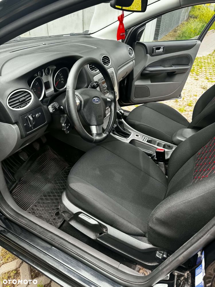 Ford Focus 1.6 Trend - 7