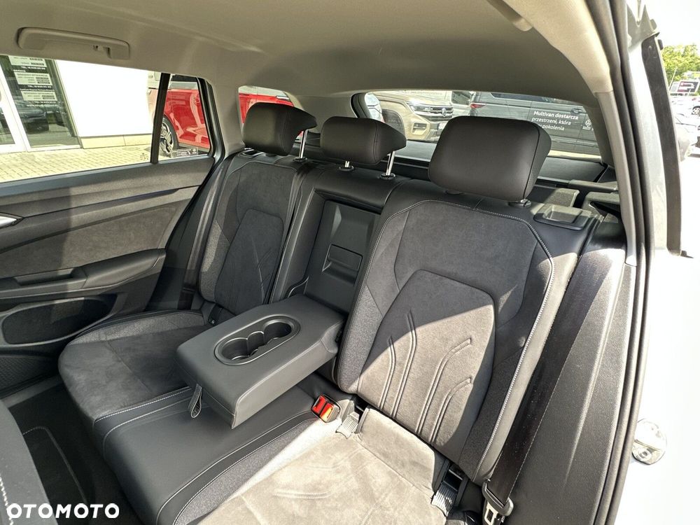 Volkswagen Golf Variant - 17