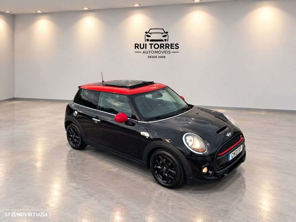 MINI 3 Portas Cooper S Sport Aut. - 9