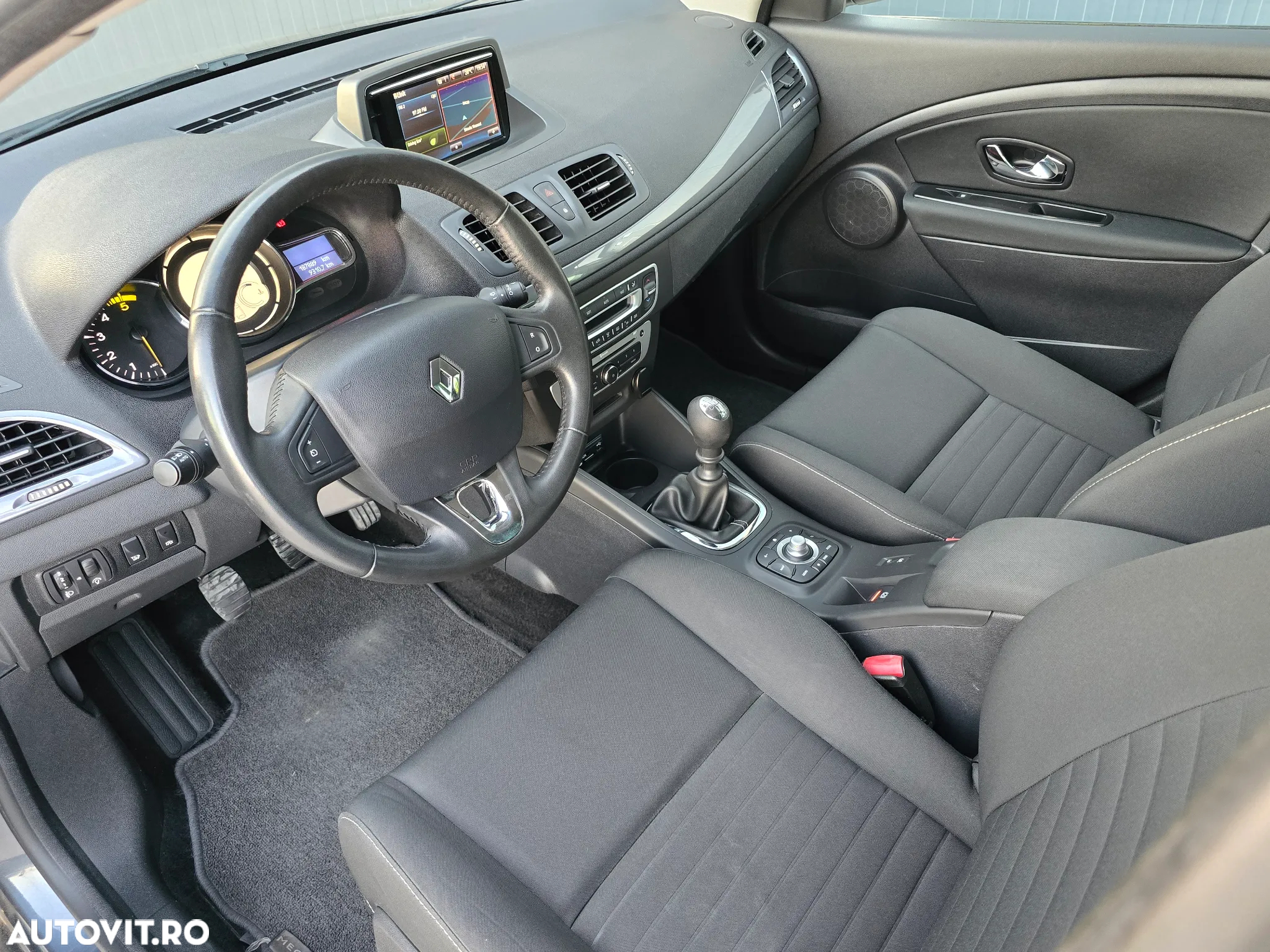 Renault Megane dCi 110 FAP LIMITED - 6