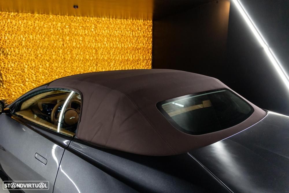 Aston Martin Vantage Roadster V8 - 25