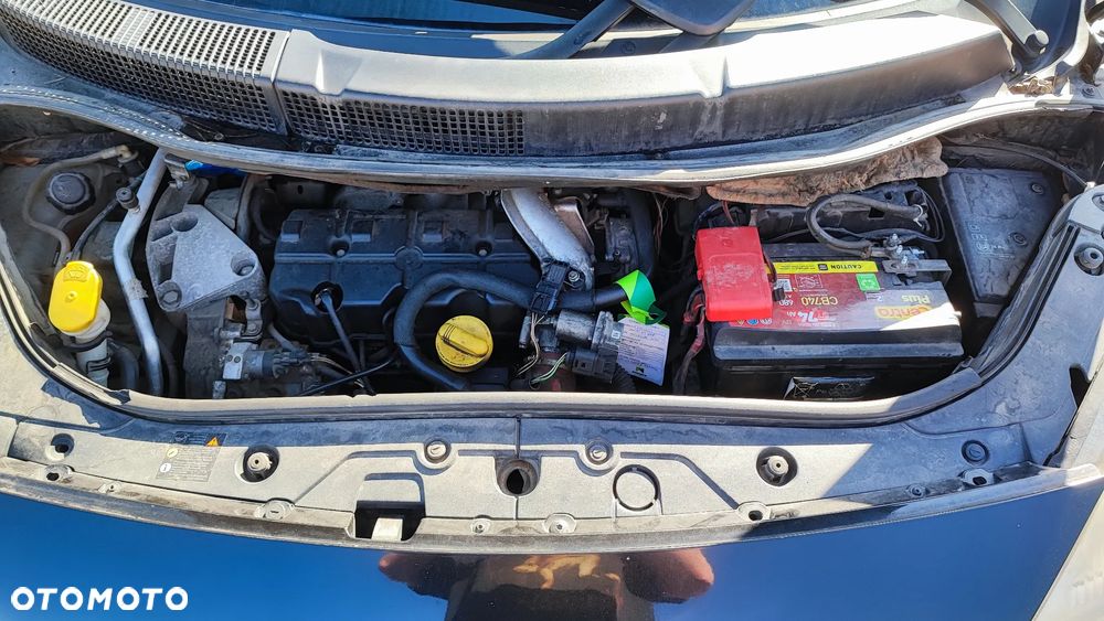 Renault Scenic 1.9 dCi Confort Authentique - 12