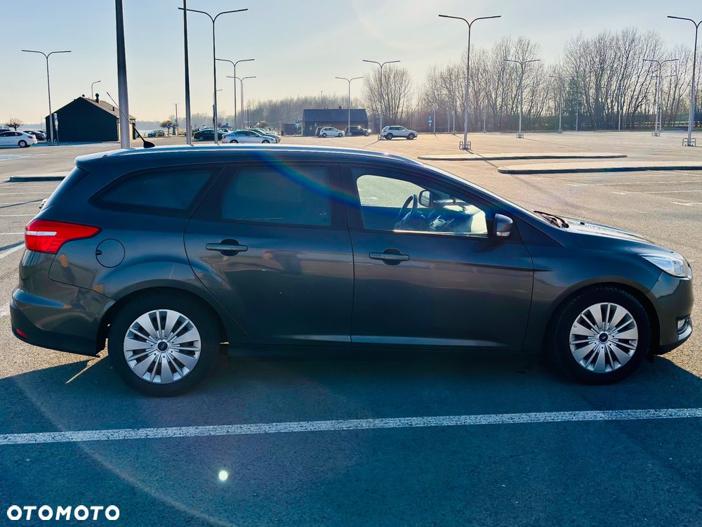 Ford Focus 1.6 TDCi Edition - 4