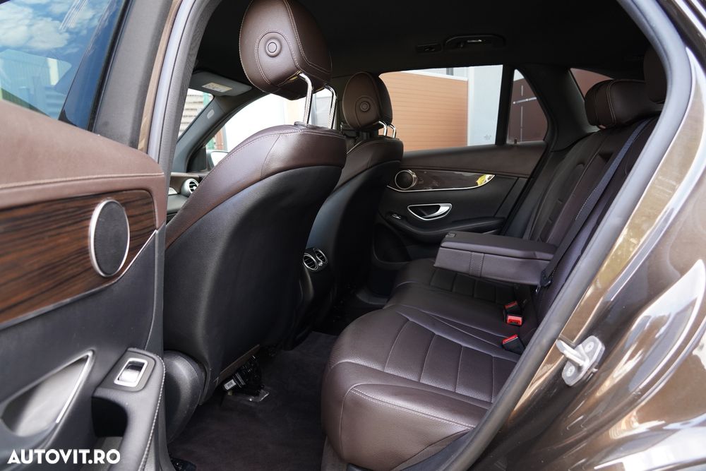 Mercedes-Benz GLC 220 d 4Matic 9G-TRONIC - 24