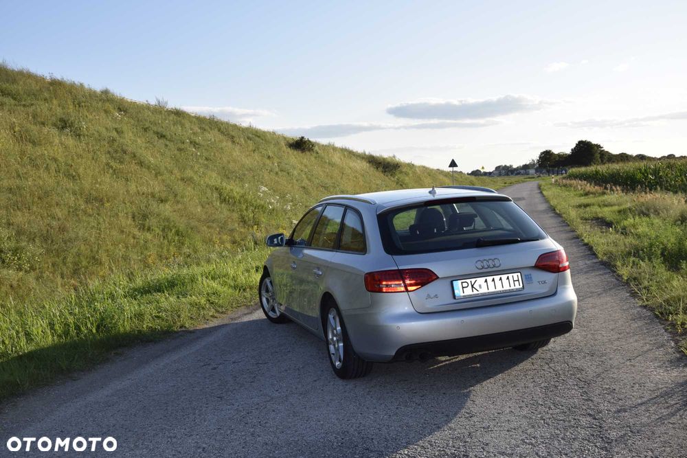 Audi A4 Avant 2011 photo 3