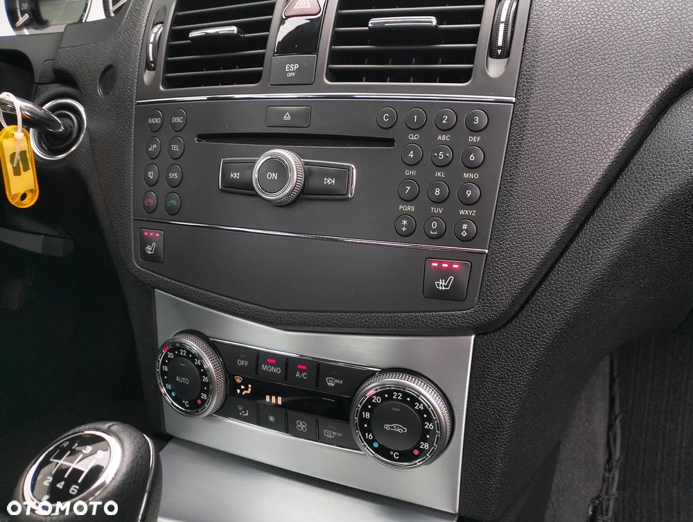 Mercedes-Benz Klasa C 200 Kompressor Avantgarde - 37