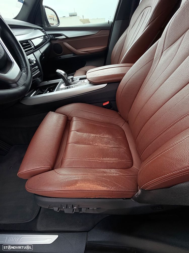 BMW X5 25 d sDrive Comfort 7L - 9