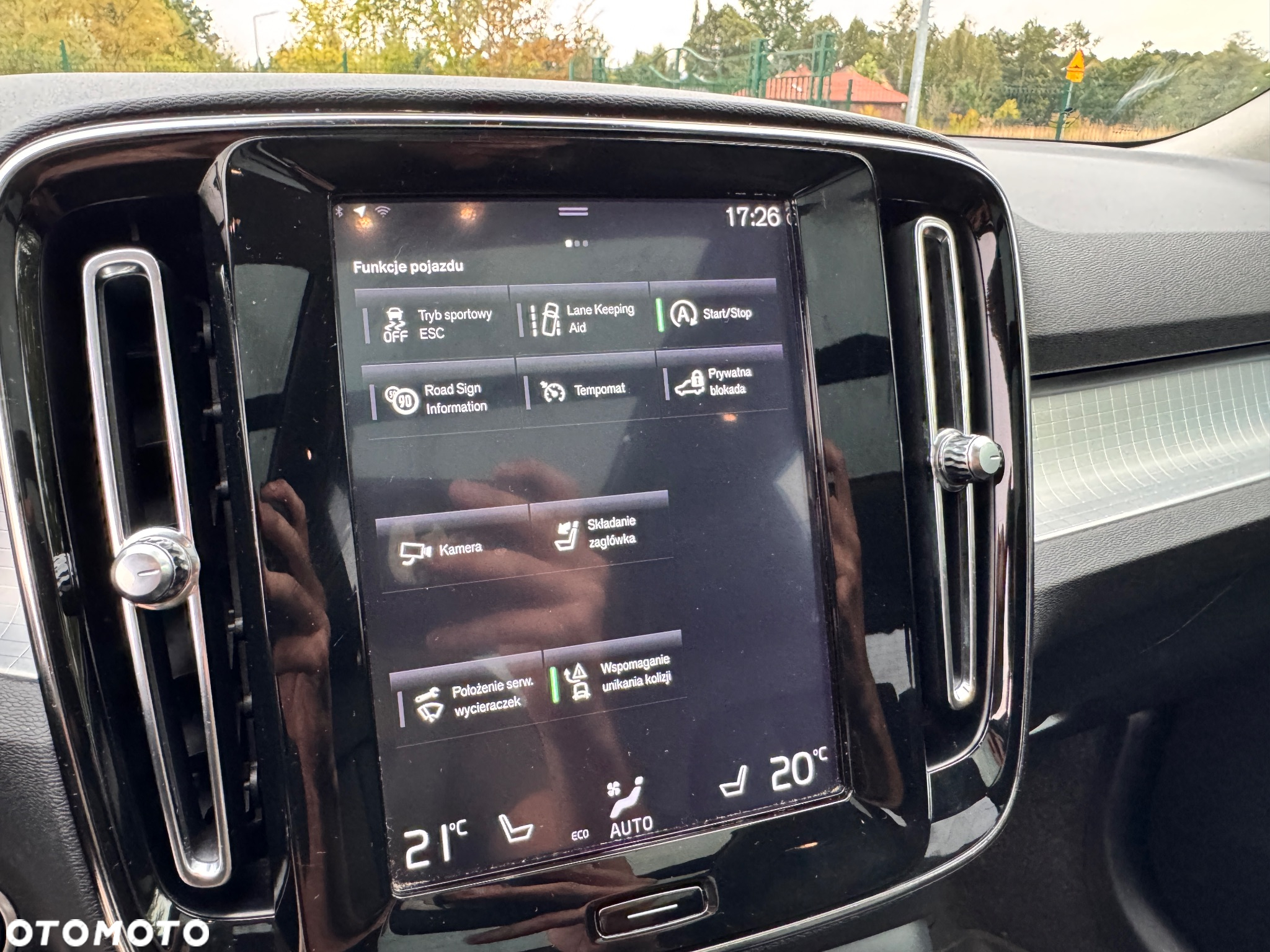 Volvo XC 40 T5 AWD Geartronic Momentum Pro - 26