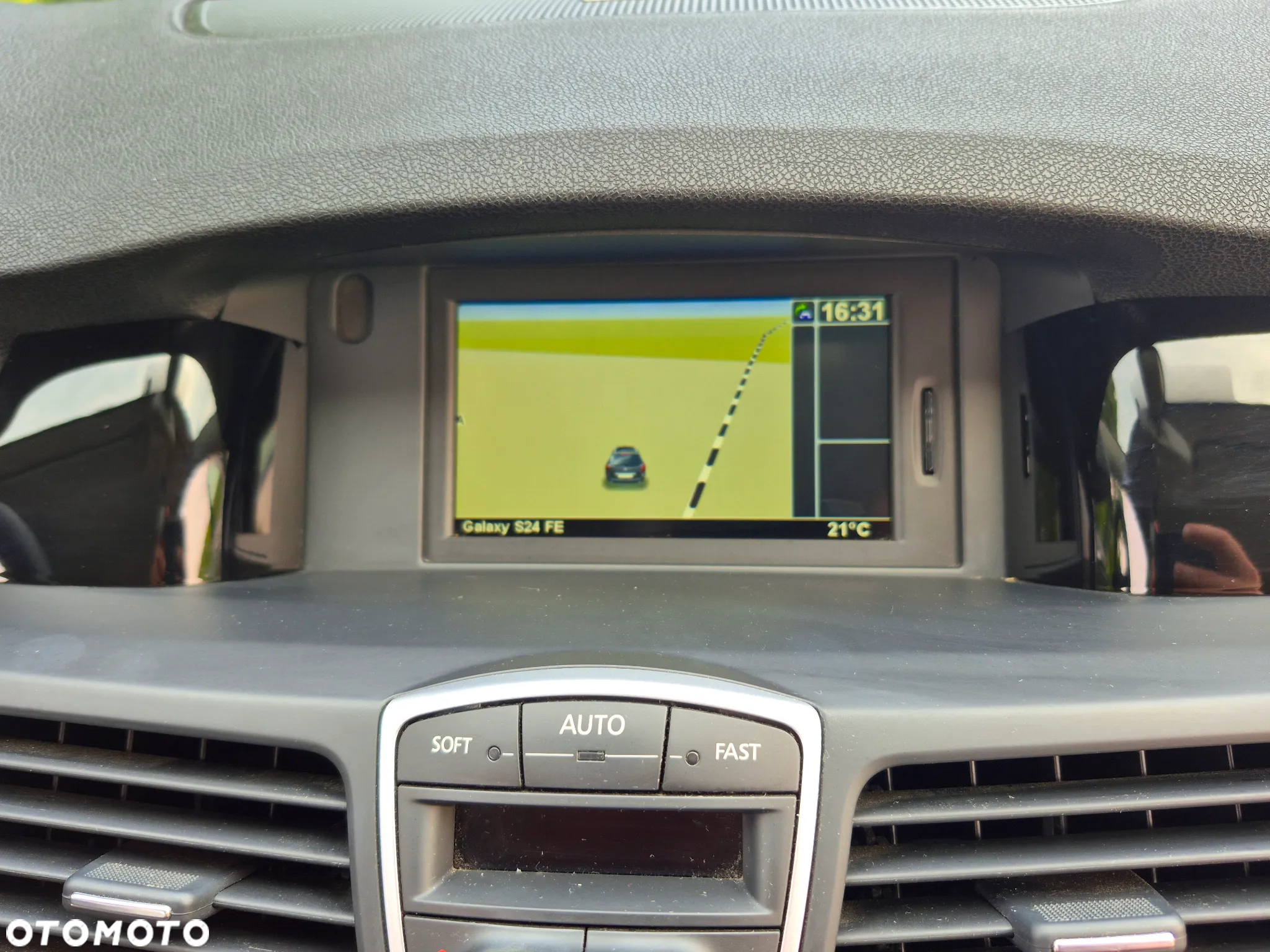 Renault Laguna 2.0 Bose Edition - 14