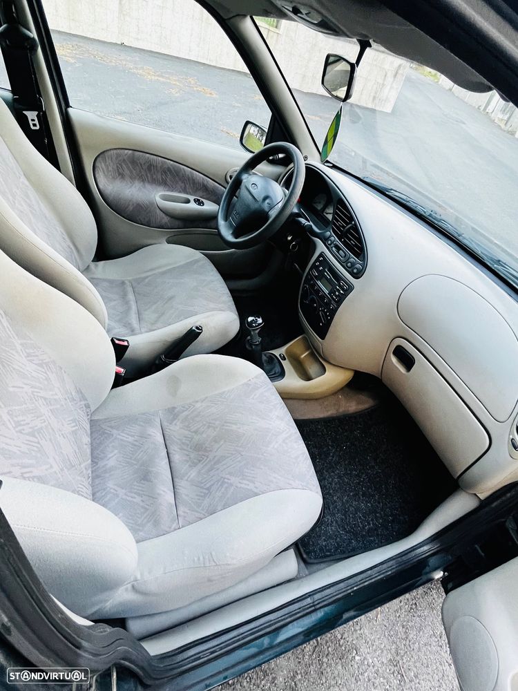 Ford Fiesta 1.25 Techno - 7