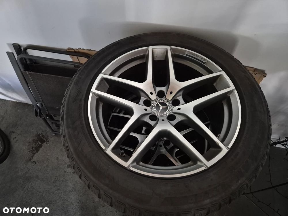 Mercedes-Benz GLC - 27
