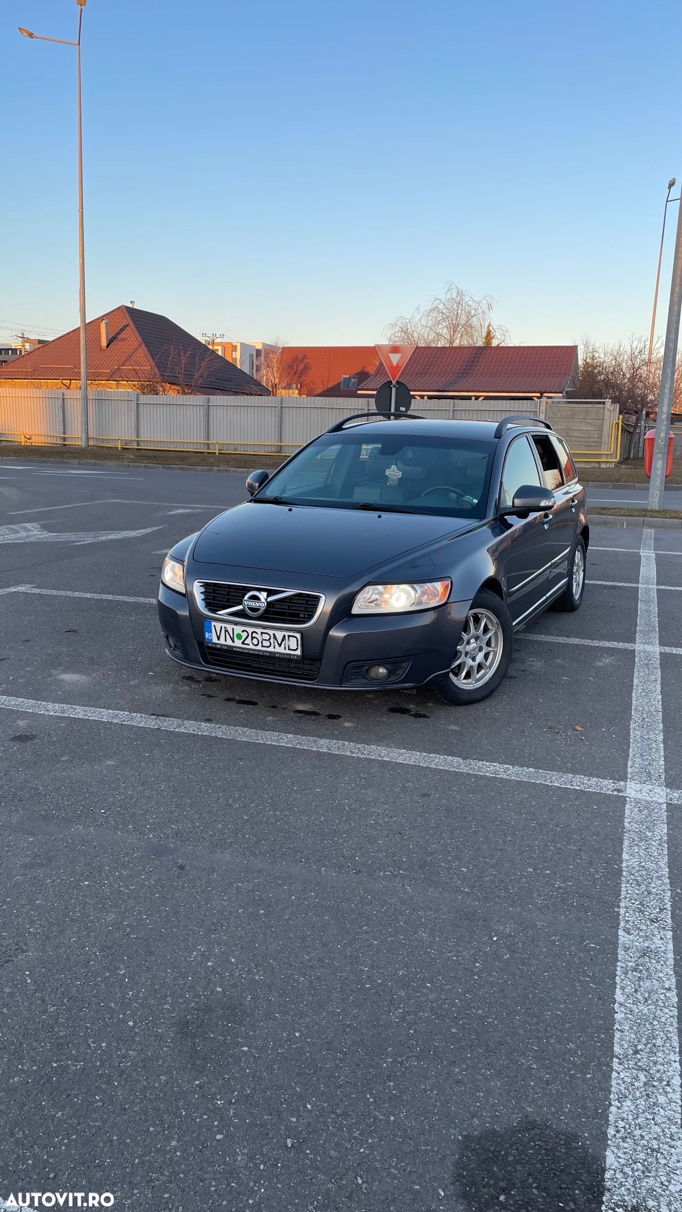 Volvo V50 DRIVe Business Edition - 1