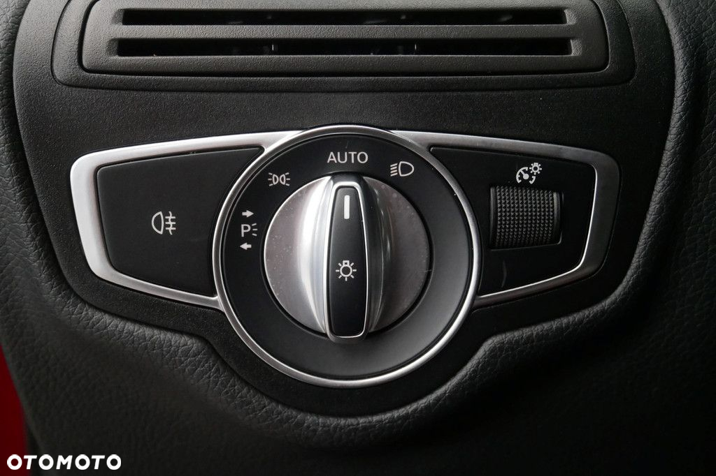 Mercedes-Benz GLC - 34