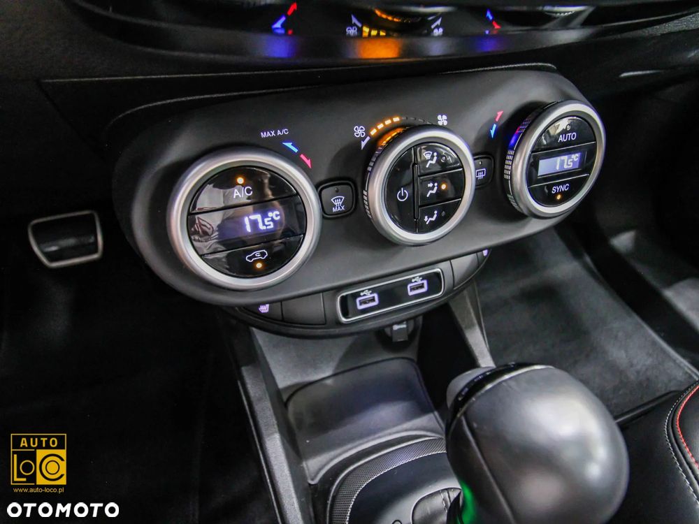 Fiat 500X 1.5 T4 Hybrid Sport DCT - 26