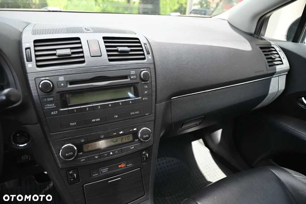 Toyota Avensis 2.0 Prestige - 15