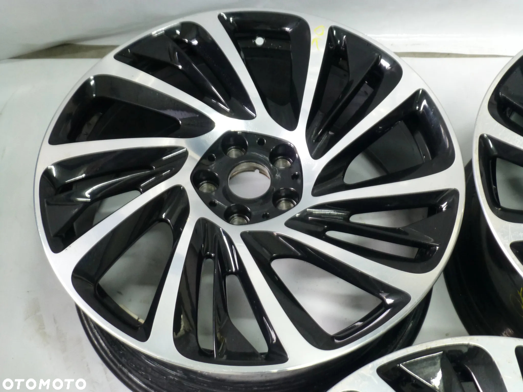 Felgi BMW I8 prawa lewa tylna - 8