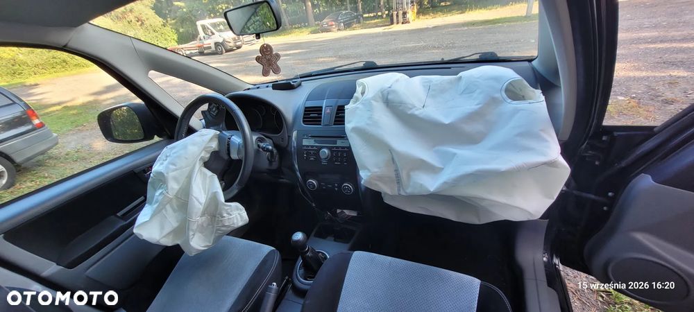 Suzuki SX4 1.6 Comfort - 6