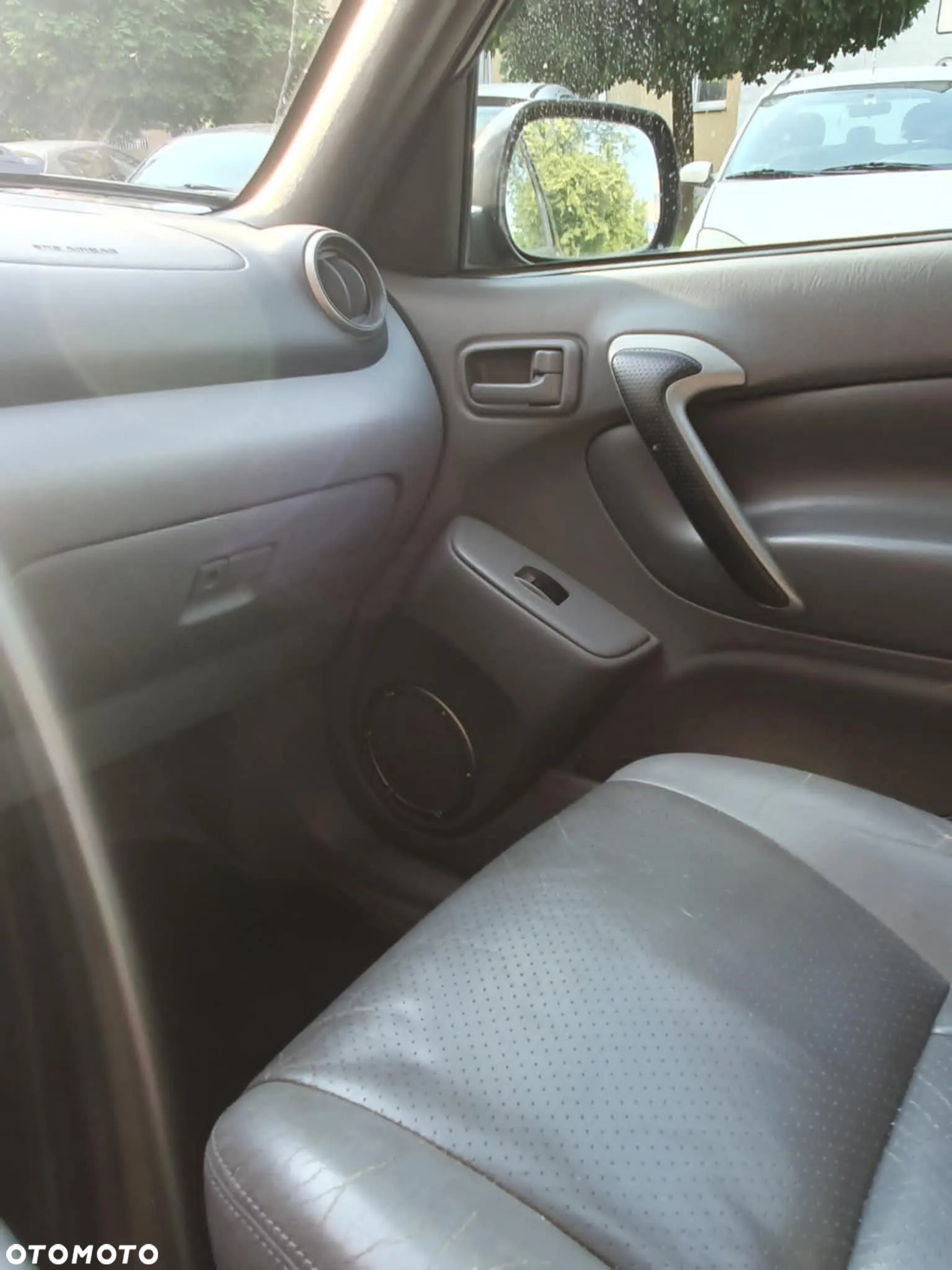 Toyota RAV4 2.0 VVT-i 4x4 - 14