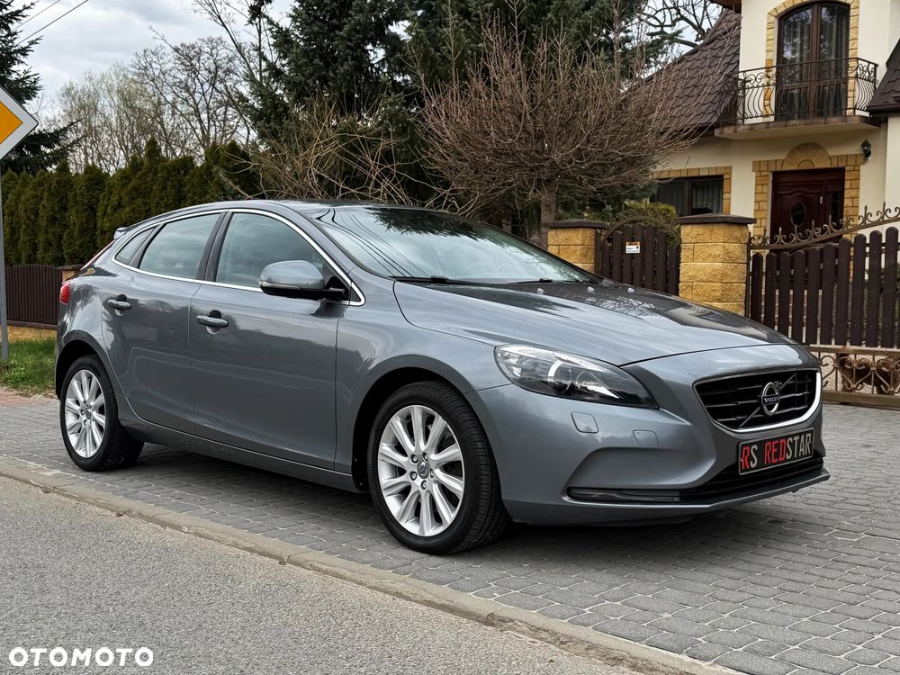 Volvo V40 D3 Summum - 1