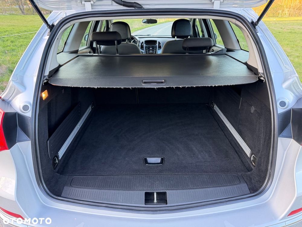 Opel Astra 1.9 CDTI Essentia - 19