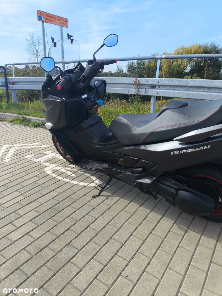 Suzuki Burgman - 5